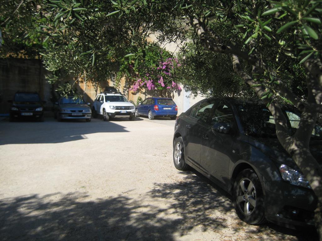 Apartments Zara Mimice Exterior foto